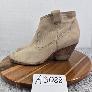 Frye Womens 8.5M Reina Bootie Tan Leather Side Zip Casual Western Ankle Boot